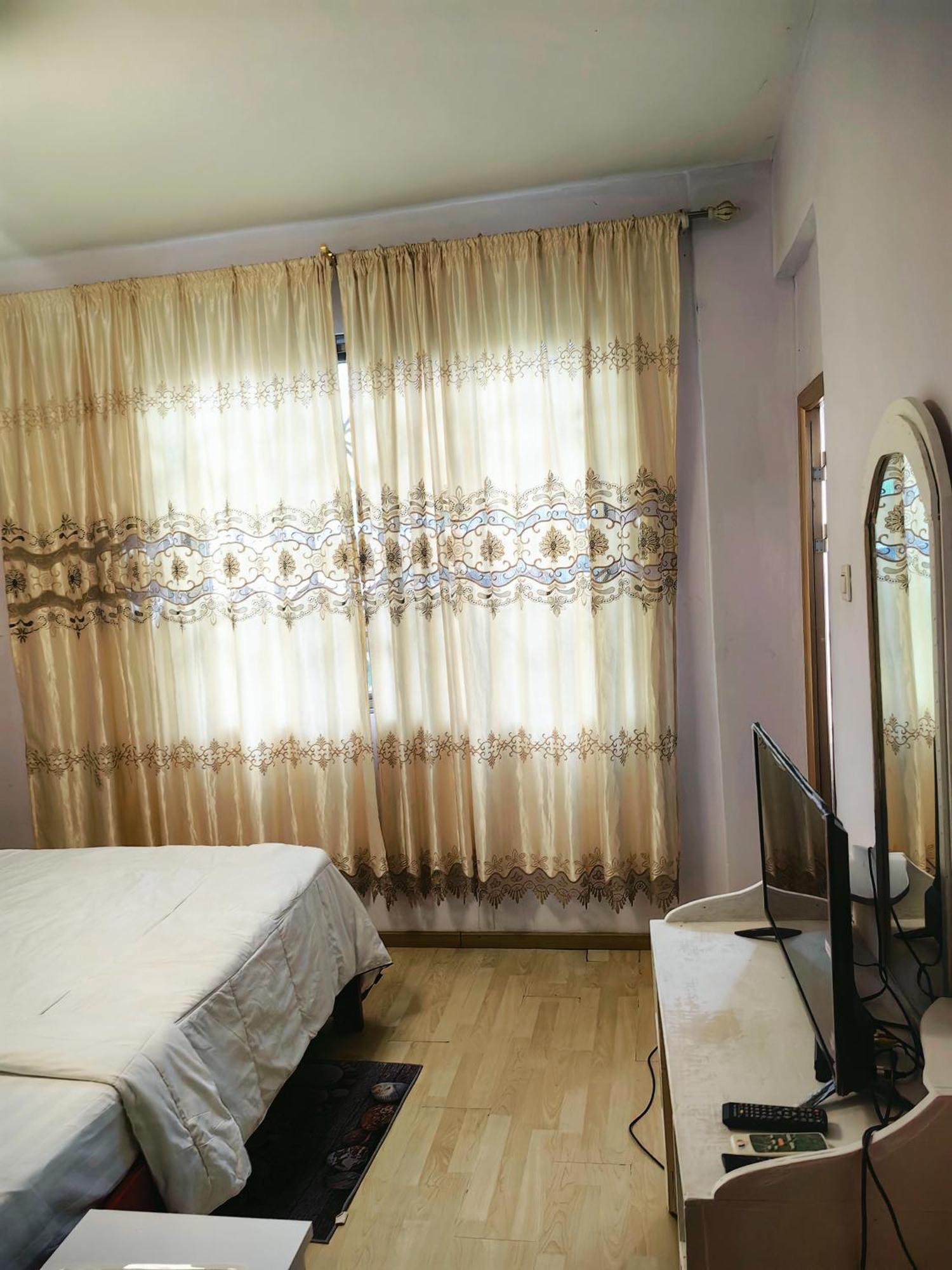 Hongyuanprimierhotel Accra Exteriér fotografie